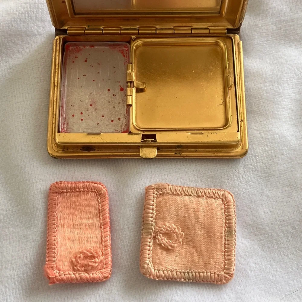 Antique Makeup Compact Mirror - Picture 6 of 15